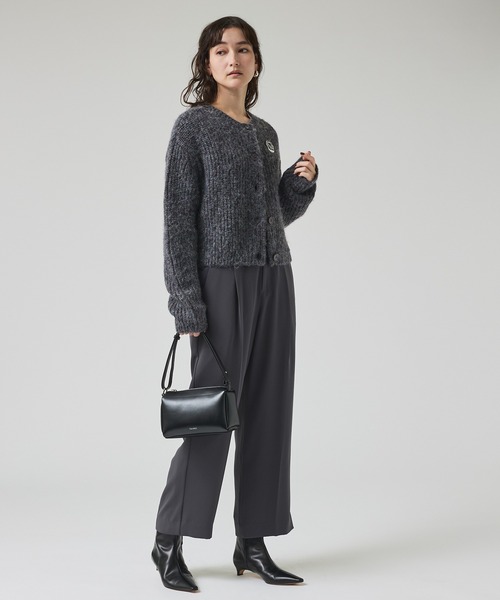 qualite(カリテ)の「マットサテンストレートパンツ/秋服/冬服/オフィスカジュアル(スラックス・レディース・モカ/アイボリー/グレイッシュブルー/チャコールグレー/ピンクベージュ・34/36/38)」の14枚目の写真