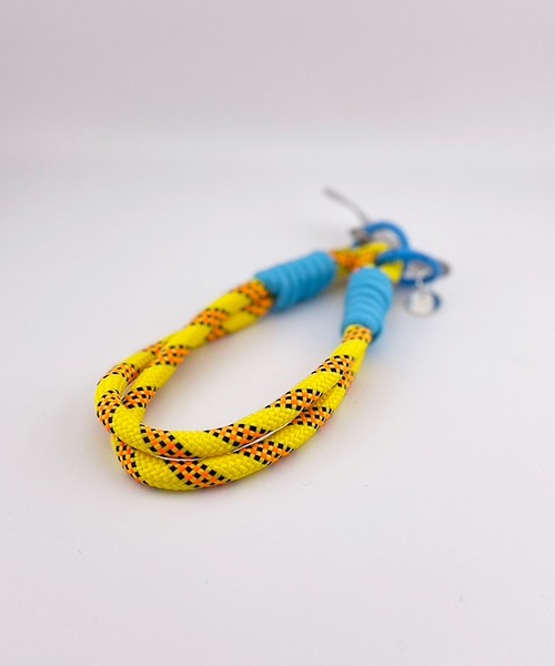 BROTHERHOOD（ブラザーフッド）の「【eY】マウンテン コード スマホ リスト ストラップ（スマホグッズ・レディース・オレンジ系その他/グリーン系その他/イエロー系その他/パープル系その他/ピンク系その他・FREE）」の4枚目の写真