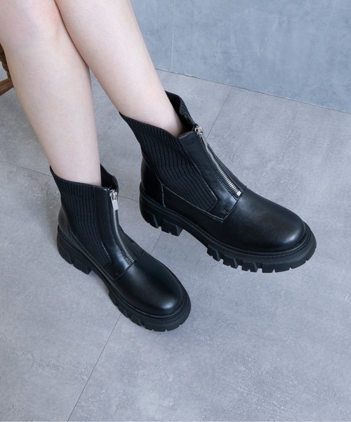 Fabby fabby(ファビィーファビィー)の「トラックソールニットジップショートブーツ(ブーツ・レディース・ブラック/シルバー・MEDIUM/LARGE)」の2枚目の写真