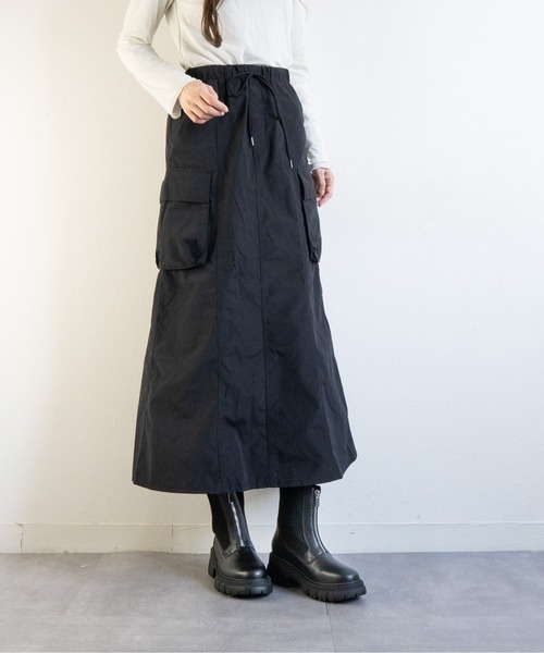 Fabby fabby(ファビィーファビィー)の「トラックソールニットジップショートブーツ(ブーツ・レディース・ブラック/シルバー・MEDIUM/LARGE)」の3枚目の写真