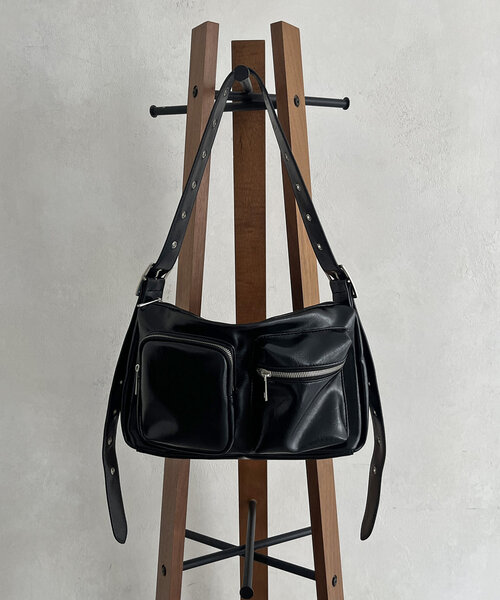 CPCM（シーピーシーエム）の「PUワンハンドルバッグ（ショルダーバッグ・レディース・ブラック/グレー/ブラウン・FREE）」の4枚目の写真