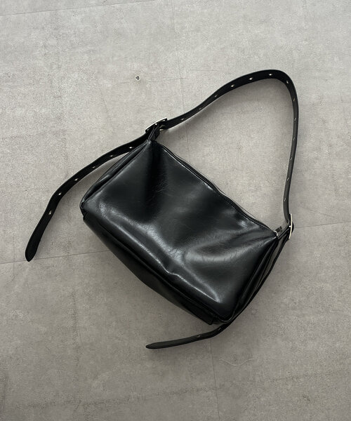 CPCM（シーピーシーエム）の「PUワンハンドルバッグ（ショルダーバッグ・レディース・ブラック/グレー/ブラウン・FREE）」の6枚目の写真