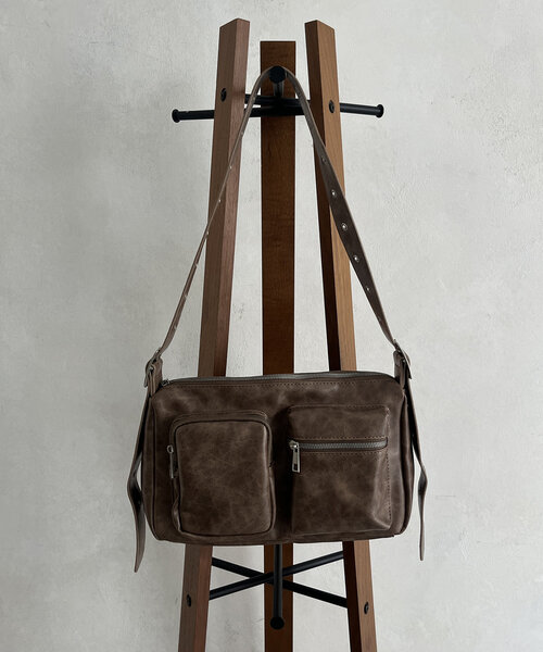 CPCM（シーピーシーエム）の「PUワンハンドルバッグ（ショルダーバッグ・レディース・ブラック/グレー/ブラウン・FREE）」の13枚目の写真