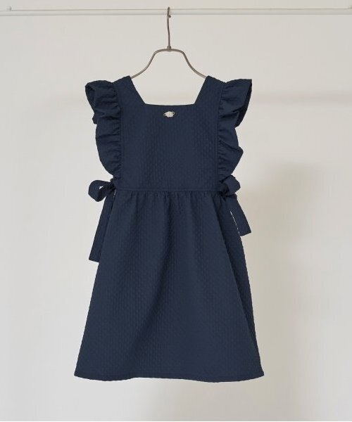 Lycee mine（リセマイン）の「【オケージョン】フリルエプロンワンピース（ジャンパースカート・キッズ・モスグリーン/ライトピンク/ベージュ/ネイビー・110cm/100cm/120cm/130cm）」の6枚目の写真