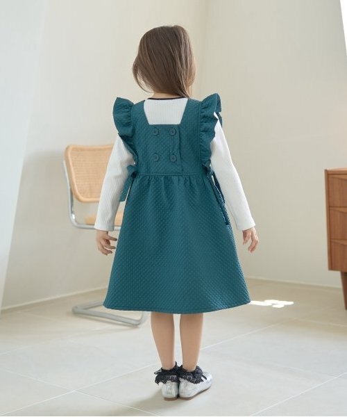Lycee mine（リセマイン）の「【オケージョン】フリルエプロンワンピース（ジャンパースカート・キッズ・モスグリーン/ライトピンク/ベージュ/ネイビー・110cm/100cm/120cm/130cm）」の19枚目の写真