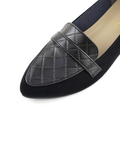 chocolates(チョコラテス)の「晴雨兼用 アーモンドトゥ ローファーパンプス【日本製】(ローファー・レディース・ブラック/ベージュ系/ブラック系・22.5cm/23cm/23.5cm/24cm/24.5cm/25cm/22cm)」の11枚目の写真