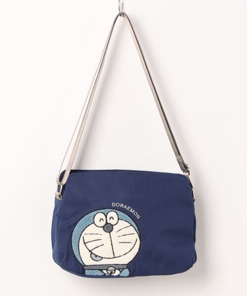 SALON de RUBAN(サロンドルヴァン)の「【SALON de RUBAN / サロン ド ルヴァン】 ドラえもん ショルダーバッグ(ショルダーバッグ・レディース・ネイビー/ブラック/ピンク/ダークグレー・FREE)」の2枚目の写真