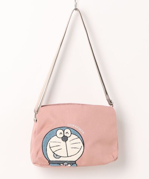 SALON de RUBAN(サロンドルヴァン)の「【SALON de RUBAN / サロン ド ルヴァン】 ドラえもん ショルダーバッグ(ショルダーバッグ・レディース・ネイビー/ブラック/ピンク/ダークグレー・FREE)」の4枚目の写真