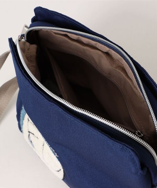 SALON de RUBAN(サロンドルヴァン)の「【SALON de RUBAN / サロン ド ルヴァン】 ドラえもん ショルダーバッグ(ショルダーバッグ・レディース・ネイビー/ブラック/ピンク/ダークグレー・FREE)」の14枚目の写真