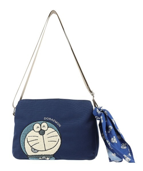 SALON de RUBAN（サロンドルヴァン）の「【SALON de RUBAN / サロン ド ルヴァン】 ドラえもん ショルダーバッグ（ショルダーバッグ・レディース・ネイビー/ブラック/ピンク/ダークグレー・FREE）」の10枚目の写真