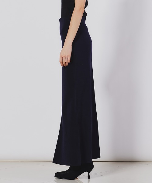 Sov.（ソブ）の「スリットロングタイトスカート（スカート・レディース・オフホワイト・38/36）」の3枚目の写真