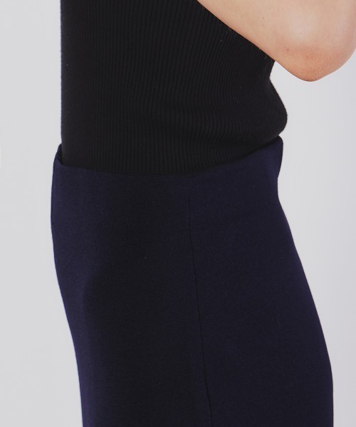 Sov.（ソブ）の「スリットロングタイトスカート（スカート・レディース・オフホワイト・38/36）」の6枚目の写真