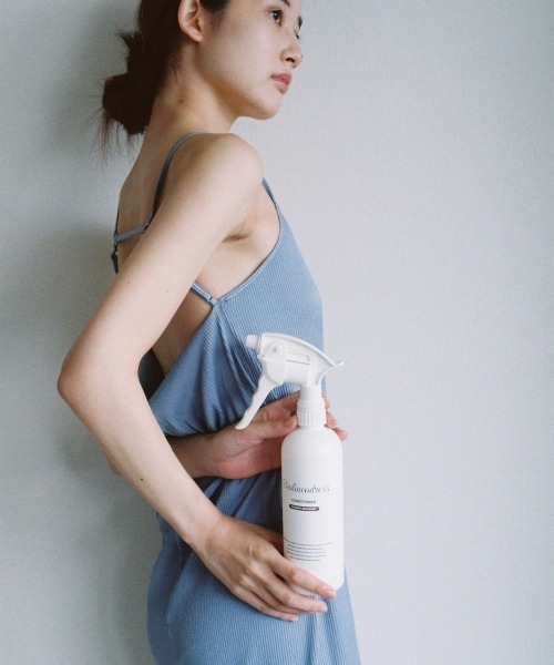 entre square(アントレスクエアー)の「Biolaundress 衣類洗剤 ウッディーブーケ 500ml スプレイヤータイプ(ランドリーグッズ・レディース・ホワイト・ONE SIZE)」の5枚目の写真