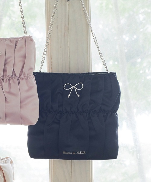 Maison de FLEUR(メゾンドフルール)の「ビジューリボンギャザーショルダーバッグ(ショルダーバッグ・レディース・アイボリー/ブラック/ピンク・FREE)」の22枚目の写真