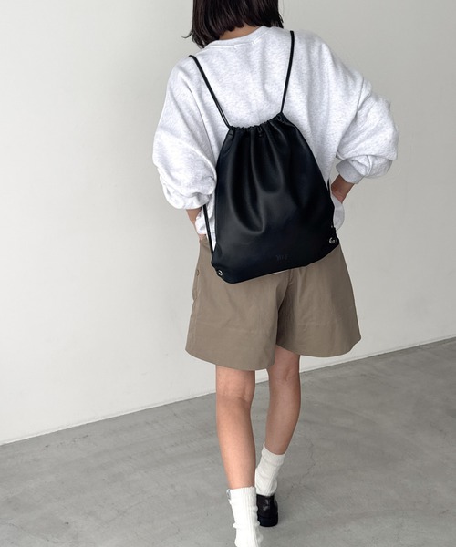 CANAL JEAN(キャナルジーン)の「diggity Yo y合皮ナップサック(バックパック/リュック・レディース・ブラック・ONE SIZE)」の9枚目の写真