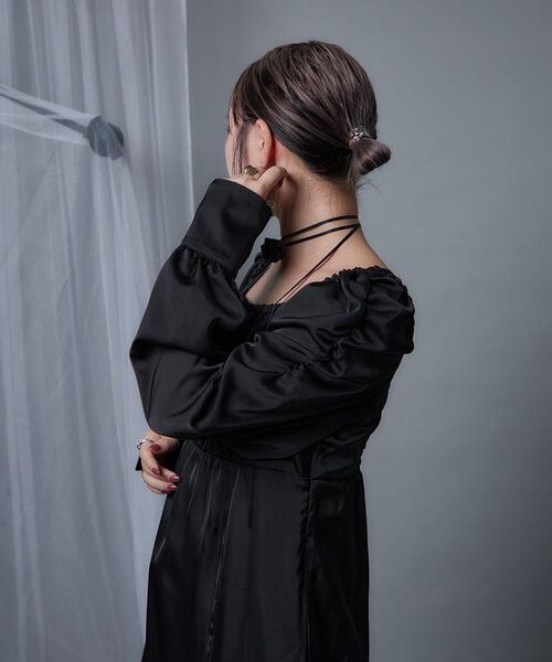 Mavie..7(メヴィセットゥ)の「【Mavie..7】チョーカー付きワンピース(ワンピース・レディース・ブラック/チャコールグレー・FREE)」の3枚目の写真