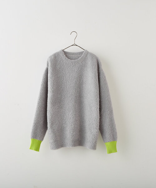 WHIMSIC（ウィムジック）の「【UNISEX】フェザーヤーンニットプルオーバー（ニット/セーター・レディース・グレー/チャコールグレー/ブラウン・FREE）」の4枚目の写真