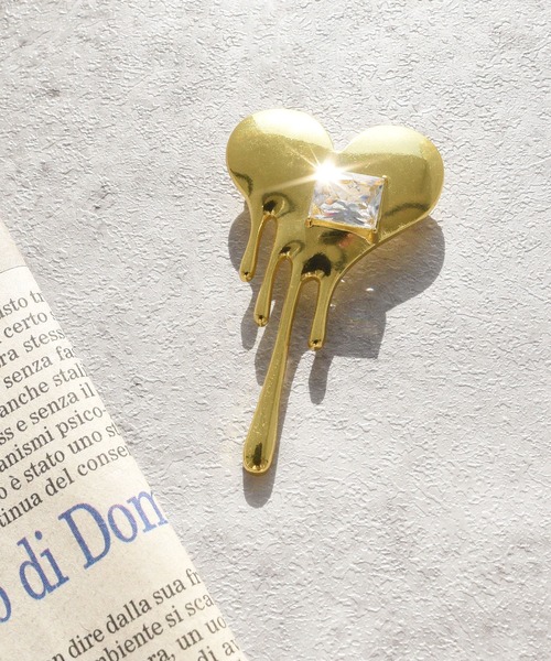 styiro（スタイロ）の「ビジューメルトハートメタルブローチ（ブローチ/コサージュ・レディース・シルバー/ゴールド・FREE）」の10枚目の写真