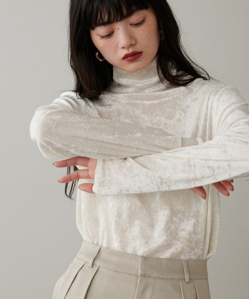 LARUTA(ラルータ)の「【LARUTA】ベロアチュール2WAYタートル(Tシャツ/カットソー・レディース・ブラック/オレンジ/ブラウン/オフホワイト・FREE)」の6枚目の写真