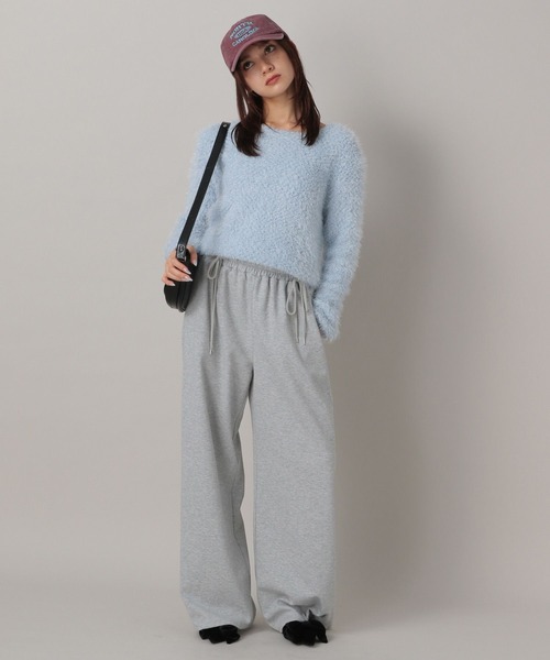 FOREVER 21（フォーエバー トゥエンティーワン）の「【2024FW】フワフワニットプルオーバー（ニット/セーター・レディース・ナチュラル/ブラック/ライトブルー・FREE）」の4枚目の写真