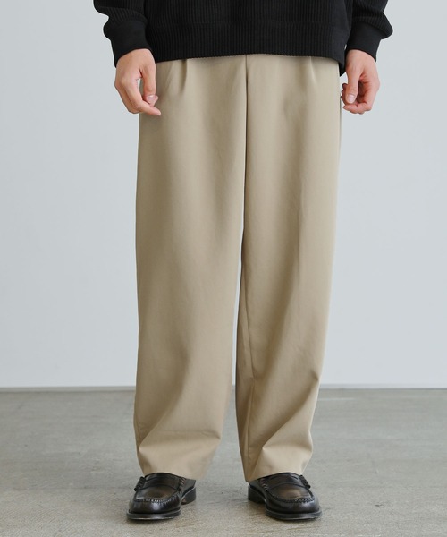 ASTRONOMY(アストロノミー)の「タックワイドパンツ(その他パンツ・メンズ・ブラック/ベージュ/カーキ/スモークピンク/ダークネイビー/ブルー・マルチサイズ)」の9枚目の写真