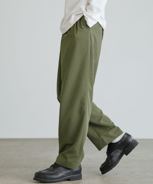 ASTRONOMY(アストロノミー)の「タックワイドパンツ(その他パンツ・メンズ・ブラック/ベージュ/カーキ/スモークピンク/ダークネイビー/ブルー・マルチサイズ)」の12枚目の写真