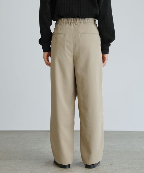 ASTRONOMY(アストロノミー)の「タックワイドパンツ(その他パンツ・メンズ・ブラック/ベージュ/カーキ/スモークピンク/ダークネイビー/ブルー・マルチサイズ)」の16枚目の写真