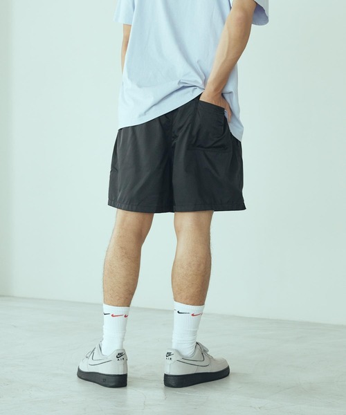 NIKE（ナイキ）の「ナイキ クラブ メンズ ウーブン フロー ショートパンツ / Nike Club Men's Woven Flow Shorts FN3308-010 Black（その他パンツ・メンズ・ブラック・M/L/2XL/XL/XS/S）」の15枚目の写真