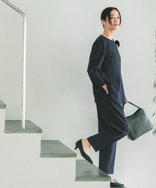 THE SHOP TK （ザ ショップ ティーケー ）の「【ONOFF活躍/セレモニー/通勤】杢調カルゼペプラムブラウス/洗える（シャツ/ブラウス・レディース・ナチュラル/ネイビー・12/13）」の5枚目の写真