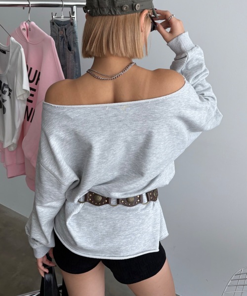 SHAGGIE（シャギー）の「カットオフショルスウェットトレーナー（スウェット・レディース・オレンジ/ブラック/グレー・FREE）」の17枚目の写真