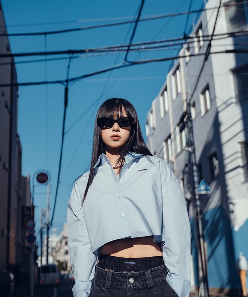 Subciety(サブサエティ)の「Cropped shirt【WOMEN】(シャツ/ブラウス・レディース・ストライプ/ブルー/ホワイト・MEDIUM/SMALL)」の1枚目の写真