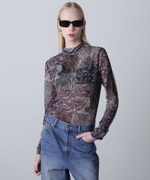 ROSE BUD(ローズバッド)の「シアーアートインナー(Tシャツ/カットソー・レディース・ブラック/ホワイト・ONE SIZE)」の13枚目の写真