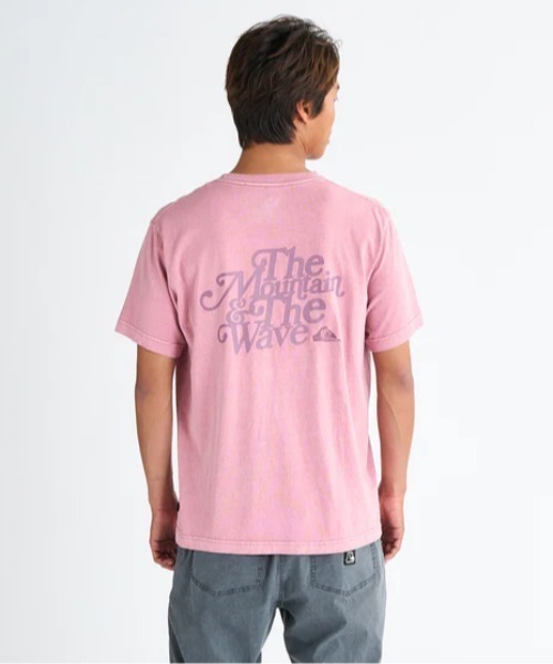 Quiksilver(クイックシルバー)の「TYPEFACE ST /クイックシルバーバックプリント半袖Tシャツ(Tシャツ/カットソー・メンズ・ブラック/ピンク/ホワイト/インディゴブルー・X-LARGE/MEDIUM/LARGE)」の4枚目の写真