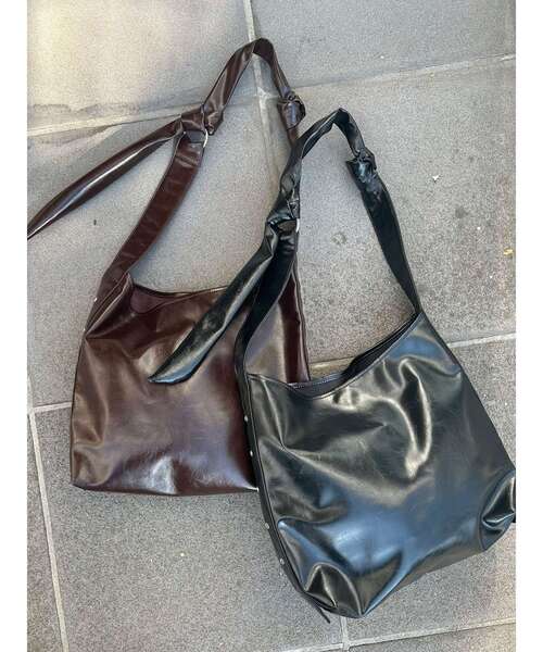 MURUA（ムルーア）の「フェイクレザーショルダーバッグ（ショルダーバッグ・レディース・ブラック/ブラウン・FREE）」の12枚目の写真