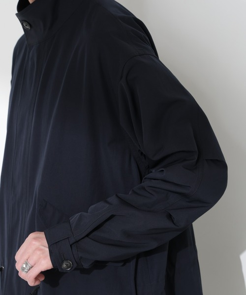 NANO universe（ナノユニバース）の「ウェザークロスフィッシュテールコート（その他アウター・メンズ・ブラック/ベージュ・M/L）」の4枚目の写真