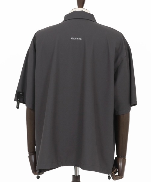 ADAM PATEK（アダムパテック）の「ADAMPATEK/ripple looose polo shirt/リップルルーズポロシャツ（ポロシャツ・メンズ・チャコール/ブラック・2/1）」の3枚目の写真