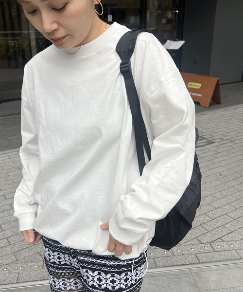 JOURNAL STANDARD（ジャーナルスタンダード）の「《追加2》シャーリングロングスリーブTシャツ（Tシャツ/カットソー・レディース・ホワイト/ブラウン系その他/ダークブルー/ブラック系その他・FREE）」の9枚目の写真