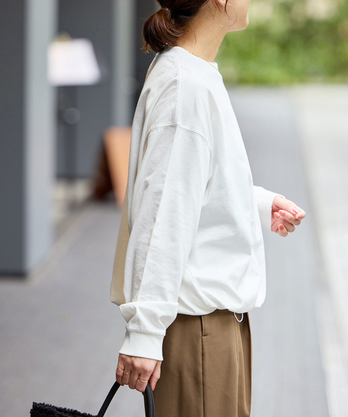 JOURNAL STANDARD（ジャーナルスタンダード）の「《追加2》シャーリングロングスリーブTシャツ（Tシャツ/カットソー・レディース・ホワイト/ブラウン系その他/ダークブルー/ブラック系その他・FREE）」の17枚目の写真