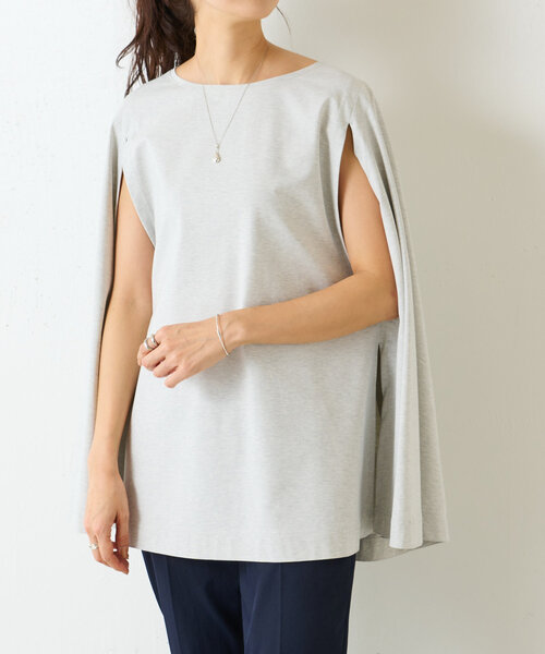 ビアズリーBEARDSLEY ケープ付きカットソー BEARDSLEY（ビアズリー）の「ケープ付きカットソー（Tシャツ