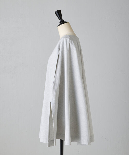 BEARDSLEY（ビアズリー）の「ケープポンチプルオーバー（Tシャツ/カットソー・レディース・ホワイト/ライトグレー・FREE）」の16枚目の写真