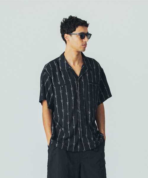 SILAS(サイラス)の「BARBED WIRE S/S OPEN COLLAR SHIRT(シャツ/ブラウス・メンズ・ブラック/ホワイト・M/L)」の3枚目の写真