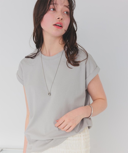 titivate(ティティベイト)の「汗染み防止ダブルカフスTシャツ(Tシャツ/カットソー・レディース・ホワイト系その他/ブラウン/ライトグリーン/ホワイト/チャコール/ブラック/ローズ/グレー/グレイッシュベージュ/ブルーグレー/ライトピンク/ライトイエロー・S/M/L)」の5枚目の写真