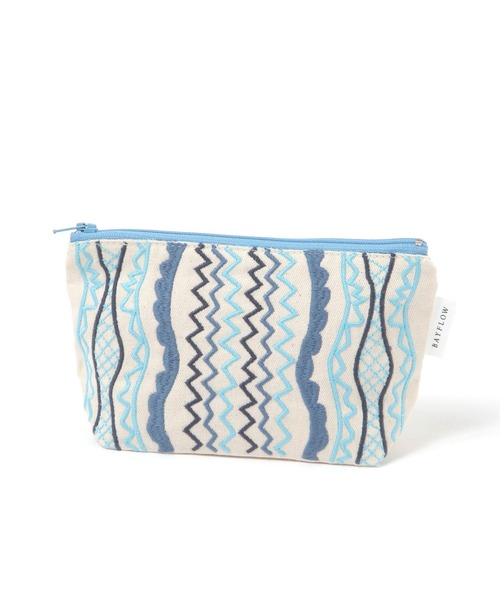 BAYFLOW(ベイフロー)の「BFキャンバスエンブロポーチ(ポーチ・レディース・ピンク/ブルー・0)」の3枚目の写真