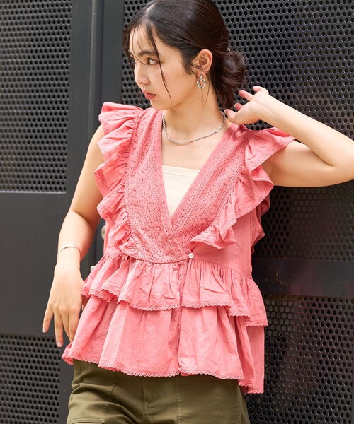 FREAK'S STORE(フリークスストア)の「インド ノースリーブ レースフリル カシュクールトップス(シャツ/ブラウス・レディース・ブラック/オフホワイト/ピンク/イエロー・フリ-)」の17枚目の写真