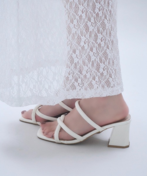 mellowneon（メロウネオン）の「クロスストラップミュールサンダル（サンダル・レディース・アイボリー/ブラック・SMALL/MEDIUM/LARGE）」の7枚目の写真