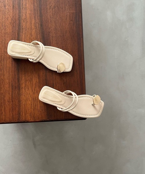 ORiental TRaffic by yuri（オリエンタルトラフィックバイユリ）の「【ZOZOTOWN限定】メタルモチーフトングサンダル/51290（サンダル・レディース・ブラウン/ベージュ/ブラック・LL/M/S/L）」の18枚目の写真