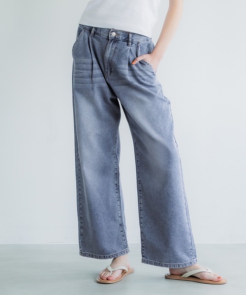 coca（coca）（コカ）の「タックデニムパンツ（デニムパンツ・レディース・ホワイト/ライトブルー/ブルー・S/M/L）」の3枚目の写真