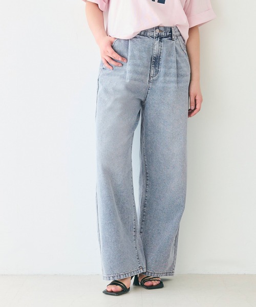 coca（coca）（コカ）の「タックデニムパンツ（デニムパンツ・レディース・ホワイト/ライトブルー/ブルー・S/M/L）」の4枚目の写真