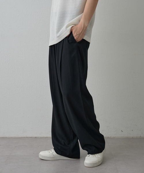 COLONY 2139（コロニートゥーワンスリーナイン）の「ドレープリネンイージースラックス（スラックス・メンズ・ブラック/ベージュ・LARGE/MEDIUM）」の13枚目の写真