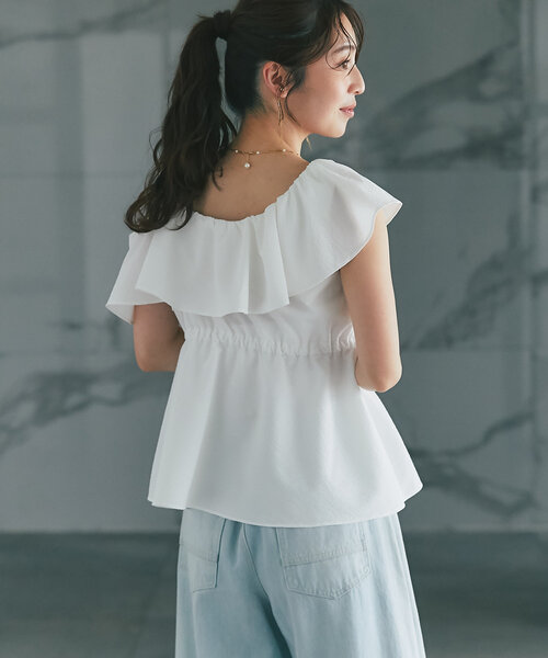 La boutique BonBon(ラブティックボンボン)の「【最強モテブラウス】アシメラッフルキャミブラウス(シャツ/ブラウス・レディース・グレイッシュベージュ/ホワイト/ブルー系その他・FREE)」の18枚目の写真